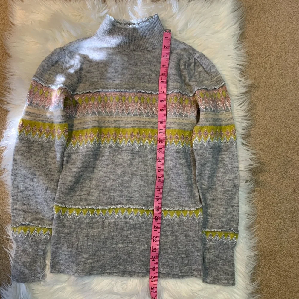 BCBG maxazria Grey and colorful cozy christmas sweater size XXS NWT